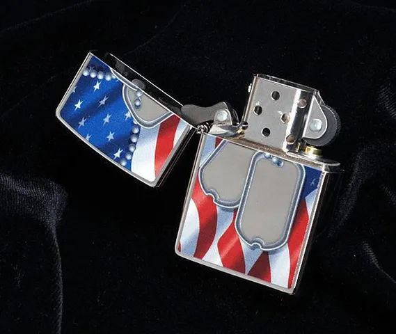 Bật lửa Zippo 28291 - Flag and Dog Tags Polished Chrome, Quà Tặng Độc Đáo cho Fans và Người Yêu Thích Zippo