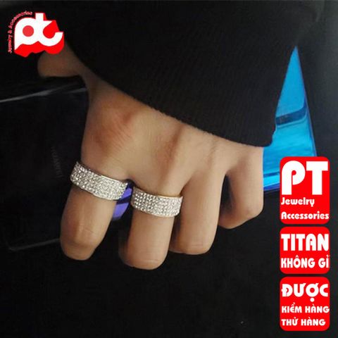 Nhẫn Titan Nam Nữ Cao Cấp - Phong Cách Đẳng Cấp, Chất Liệu Bền Đẹp, Đính Đá Lấp Lánh, Phụ Kiện Thời Trang Thép Không Gỉ