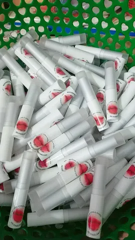 Son Dưỡng Môi Gấc & Saffron Dạng Thỏi - Dưỡng Hồng, Xóa Thâm, Đem Lại Môi Căng Mọng, 100% Từ Thiên Nhiên