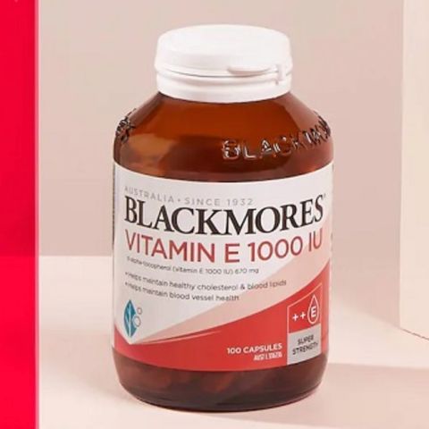 Viên uống Vitamin E 1000IU Blackmores 100 viên - Chống oxy hóa, bảo vệ da, cải thiện sức khỏe làn da hiệu quả