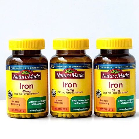 Viên uống bổ sung sắt Nature Made Iron 65mg 180 viên - Hỗ trợ sức khỏe, chống thiếu máu hiệu quả cho phụ nữ mang thai và người ăn kiêng.