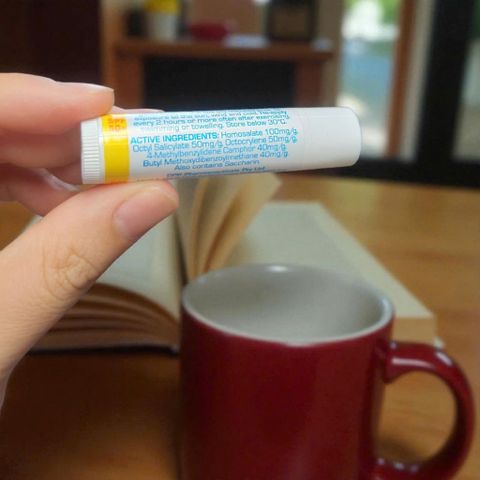 Son Dưỡng Môi Dưỡng Ẩm Sữa Dê SPF 50 - 5g Chống Nắng, Làm Mềm Môi, Dễ Dùng Hàng Ngày