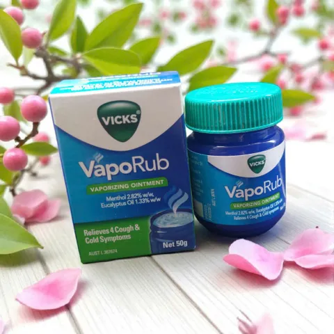 Vicks VapoRub Úc 50g - Dầu Xoa Giảm Cảm Mát, Hỗ Trợ Hô Hấp Hiệu Quả, Tinh Dầu Làm Dịu Cơ Thể