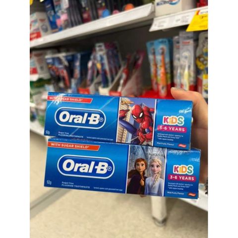 Kem Đánh Răng Oral-B Kids 75ml - Hương Trái Cây Nhẹ Nhàng, Không Cay, Bảo Vệ Răng Cho Trẻ Từ 2 Đến 6 Tuổi