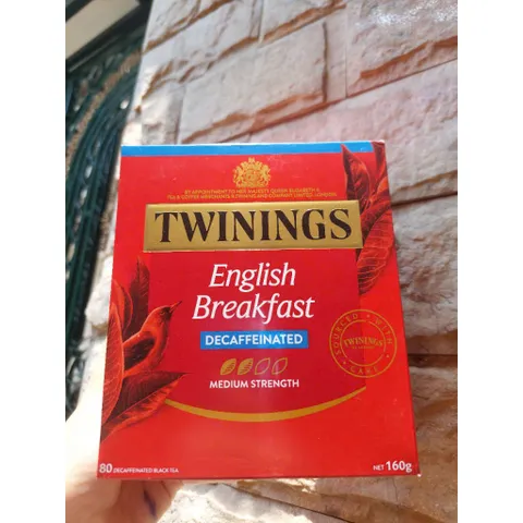 Trà Twinings English Breakfast Decaffeinated - Hộp 80 Gói Lọc Tiện Lợi, Hương Vị Tươi Mới, Quà Tặng Sức Khỏe Hàng Ngày