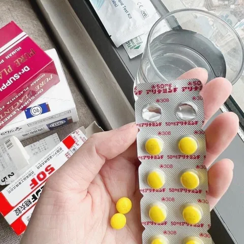 Viên Tỏi Alinamin F50 Nhật Bản - Hỗ Trợ Tăng Đề Kháng và Phục Hồi Sức Khỏe, Hộp 100 Viên Thực Phẩm Bổ Sung Vitamin B1