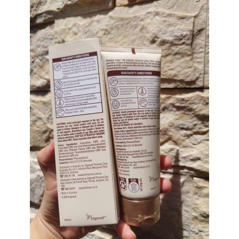 Kem Chống Nắng Mặt Hawaiian Tropic SPF 50+ Dịu Nhẹ 100ml - Bảo Vệ Da Toàn Diện Không Nhờn Rít, Hàng Nhập Úc