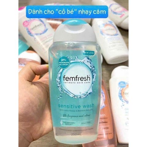 Dung dịch vệ sinh phụ nữ Femfresh - Khử mùi, giữ ẩm cho da nhạy cảm, an toàn hàng ngày
