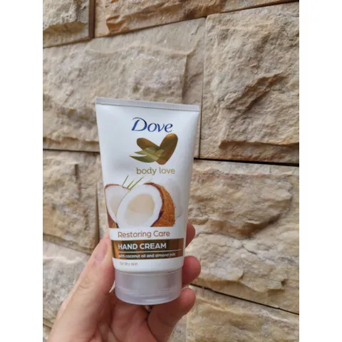 Kem Dưỡng Tay Dove Restoring Ritual 75ml - Giúp Da Mềm Mịn, Dưỡng Ẩm Với Dầu Dừa & Sữa Hạnh Nhân, Phù Hợp Mọi Loại Da
