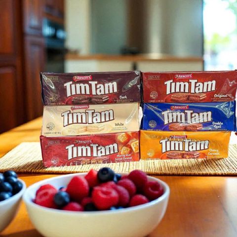 Bánh Arnotts Tim Tam socola hộp tiện lợi