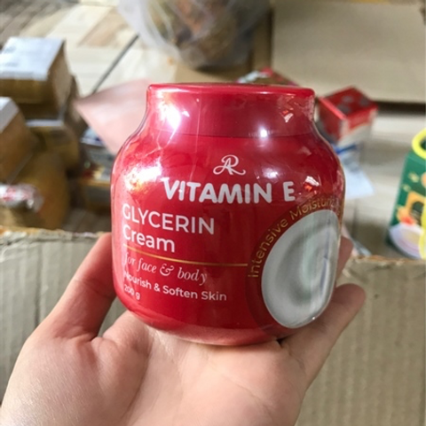 Kem Dưỡng Ẩm Face/Body Vitamin E 200g - Giải Pháp Cho Làn Da Mềm Mại, Tươi Trẻ và Khỏe Mạnh