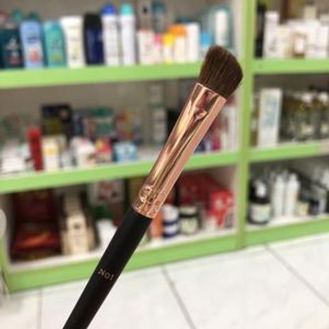 Cọ Đánh Sống Mũi N01 Angled Shading – Cọ Tán Đều Chính Xác Cho Trang Điểm Hoàn Hảo