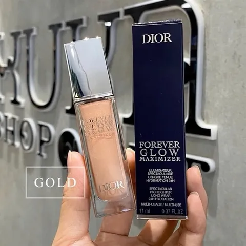 Phấn highlight Dior Longwear 24H Hydration #Gold – bắt sáng mịn da
