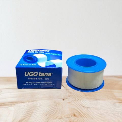 Combo 25 Cuộn Băng Keo Lụa UGO TANA 2.5CM x 5M - Keo Dán Y Tế Siêu Bám Chắc, An Toàn Cho Da Nhạy Cảm
