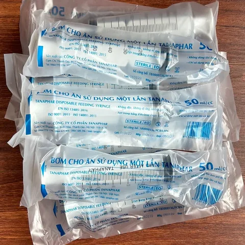 Hộp 25 Bơm Tiêm 50ml/cc Đầu Lớn Không Kim TANAPHAR - Vô Trùng, Tiệt Trùng Ethylene Oxide, Sử Dụng Một Lần