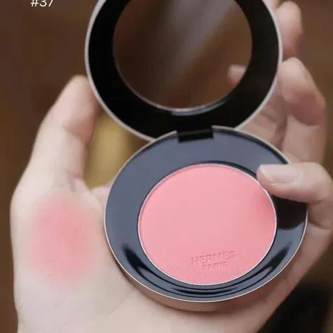 Phấn má Hermes Rose Hermes Silky Blush Powder 37 Rose Poivre – hồng đất sang