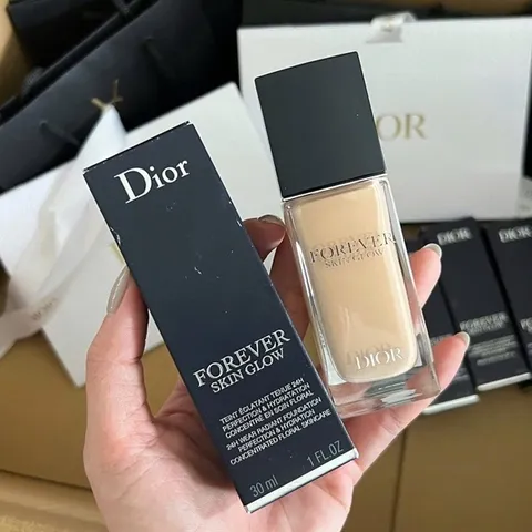 Kem nền Dior Forever Matte 24H - 1 Neutral 30ml - Bền màu, kiềm dầu, dễ chịu cho làn da, trang điểm hoàn hảo và tự nhiên