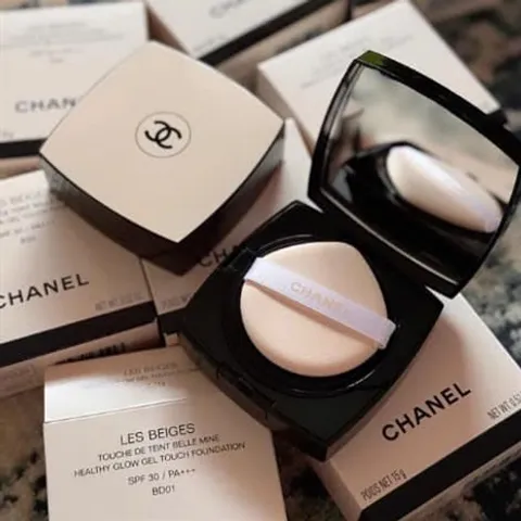 Phấn nước Chanel Les Beiges Cushion SPF30/PA+++ 15g B10 – mỏng mịn, tự nhiên