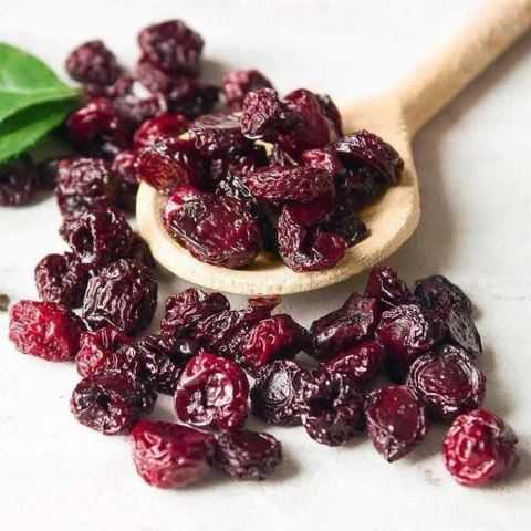 Cherry Sấy Khô Hữu Cơ Kirkland 567g - Montmorency Tart Cherries Thơm Ngon, Bổ Dưỡng, Dùng Làm Topping Bánh Ngọt và Salad