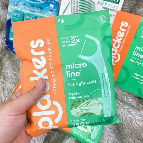 Tăm chỉ nha khoa Plackers Micro Mint - Gói 150 cây, Giúp Sạch Răng Miệng, Dễ Sử Dụng, Hơi Thở Thơm Mát - Nhập Khẩu Mỹ
