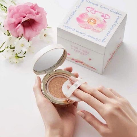 Phấn nước Ohui Ultimate Cover Lifting Cushion – nâng tone, che tốt