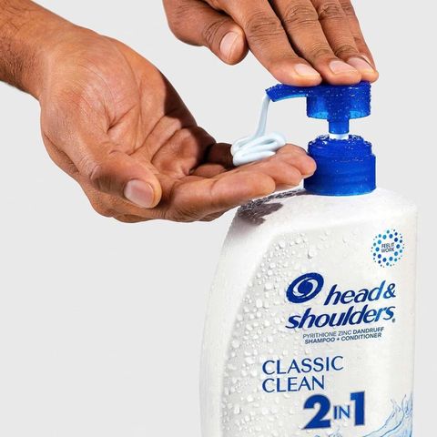 Dầu gội xả Head & Shoulders Classic Clean 2in1 835ml - Giảm gàu hiệu quả, mát da đầu, dễ sử dụng cho mọi loại tóc