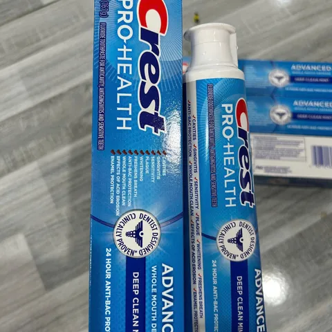 Kem đánh răng Crest Pro-Health 3D 167g - Giúp ngăn ngừa sâu răng và bảo vệ men răng, hơi thở thơm tho, sản phẩm chăm sóc răng miệng hiệu quả.