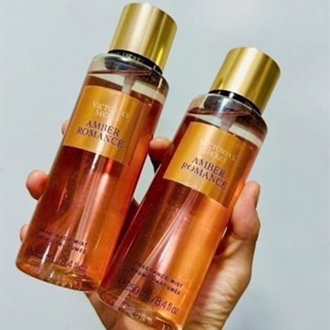 Xịt thơm Amber Romance 250ml – ngọt ấm, lưu hương