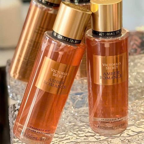 Xịt thơm Amber Romance 250ml – ngọt ấm, lưu hương