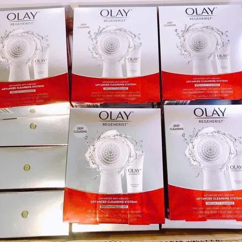 Set Máy Rửa Mặt Olay Regenerist Cleansing System (làm sạch sâu, hỗ trợ sáng da)