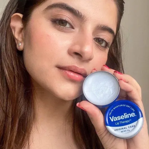 Dưỡng Môi Vaseline Lip Therapy Original 20g (giữ ẩm sâu, phục hồi môi khô)