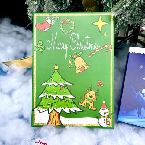 Hộp Quà Giáng Sinh Sang Trọng - Hộp Đựng Quà Noel Dễ Thương Cho Bé - Thiết Kế Đẹp Mắt, Chất Liệu Bền Chắc