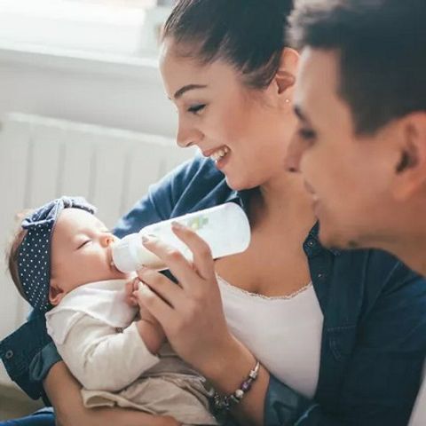 Sữa Bột Úc Aptamil Profutura Dinh Dưỡng Toàn Diện Cho Bé 900g - Hỗ Trợ Phát Triển Thể Chất và Trí Tuệ từ 0-3 Tuổi