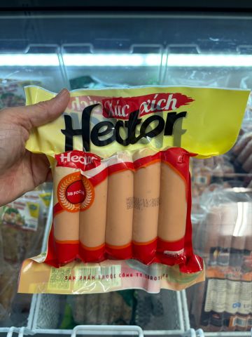 Xúc Xích Hector 3Brothers 500g - Thịt Heo Xay Nguyên Chất, Đồ Chế Biến Sẵn Ngon Miệng, Thích Hợp Cho Tiệc Tùng và Bữa Ăn Gia Đình