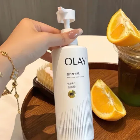 Dưỡng Thể Olay B3 Whitening Body Lotion 260g (dưỡng sáng da, cấp ẩm mịn màng)