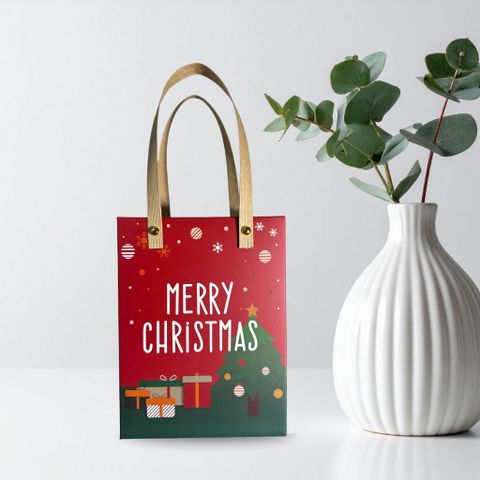 Set Quà Giáng Sinh An Lành Yumi - Túi Quà Noel Merry Christmas Gồm Hạt Khô và Mứt Nguyên Chất Tặng Bạn Bè, Người Thân