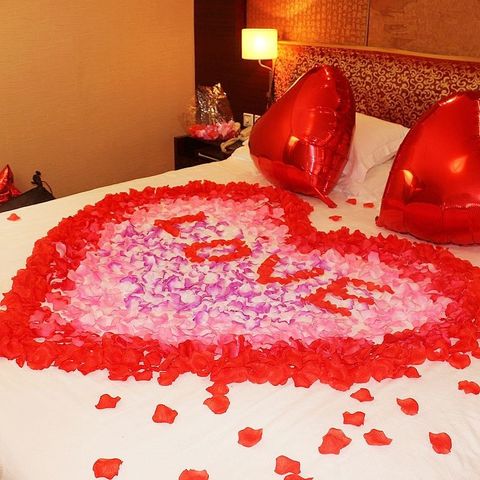 Set 100 Cánh Hoa Hồng Giả Lụa Trang Trí Cưới Hỏi - Màu Đỏ, Hồng, Trắng, Tím, Vàng, Xanh - Tạo Nghệ Thuật Tình Yêu Lãng Mạn