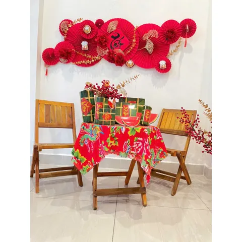Set Quạt Trang Trí Tết 2025 - Biểu Tượng May Mắn và Tài Lộc, Họa Tiết Truyền Thống Cho Không Gian Sống Động