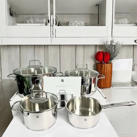 Bộ nồi inox WMF ASTORIA 4 món - Dùng cho mọi loại bếp, chất liệu siêu bền Cromargan, nắp kính chịu nhiệt, thiết kế sang trọng