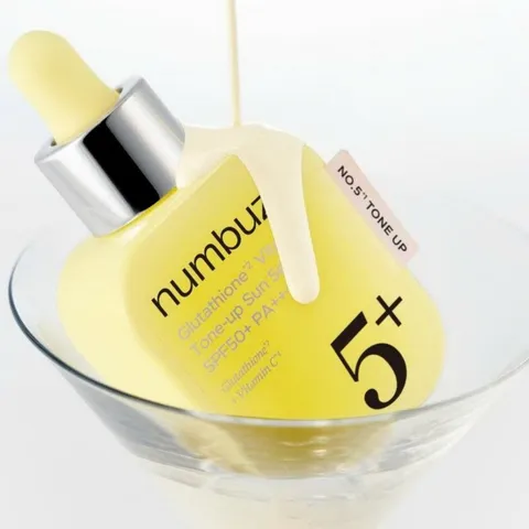 Tinh Chất Chống Nắng Nâng Tone Numbuzin No.5 SPF50+ 30ml – Dưỡng Sáng Da, Glutathione & Vitamin