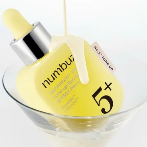 Tinh Chất Chống Nắng Nâng Tone Numbuzin No.5 SPF50+ 30ml – Dưỡng Sáng Da, Glutathione & Vitamin 410306