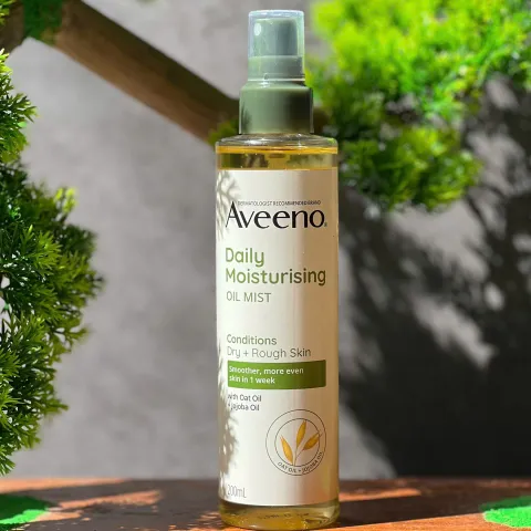 Dầu dưỡng ẩm dạng xịt Aveeno Daily Moisturizing 200ml - Giúp da mềm mịn, phục hồi độ ẩm cho da khô và nhạy cảm