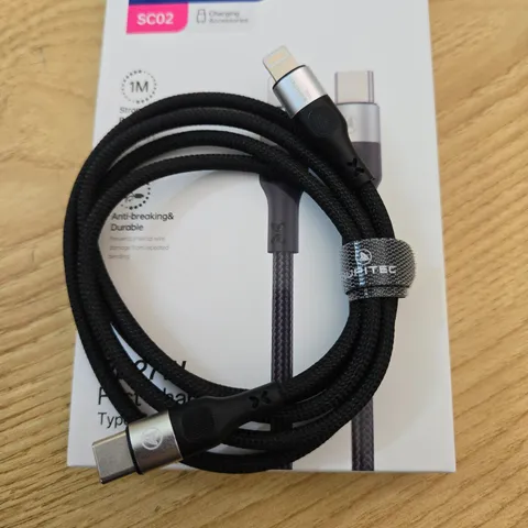 Cáp Sạc Nhanh 27W Type C to Lightning Dây Dù Bền Bỉ - Sạc Ổn Định Cho Thiết Bị Apple, Chiều Dài 1m, An Toàn Trong Suốt Quá Trình Sử Dụng