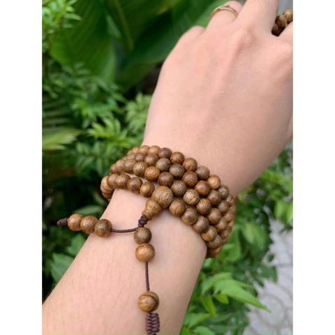 Vòng tay trầm tốc 108 hạt trầm hương loại 1 may mắn tài lộc