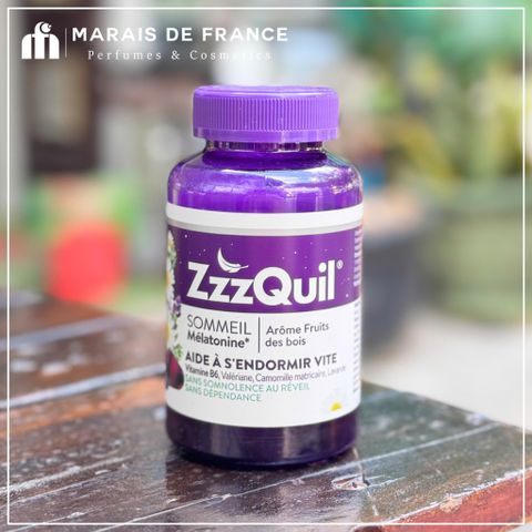 Kẹo Ngủ Vicks ZzzQuil Sleep Gummies - Hỗ Trợ Ngủ Ngon 60 Viên, Giúp Ngủ Nhanh Hơn, Không Gây Nghiện, Hương Trái Cây Rừng