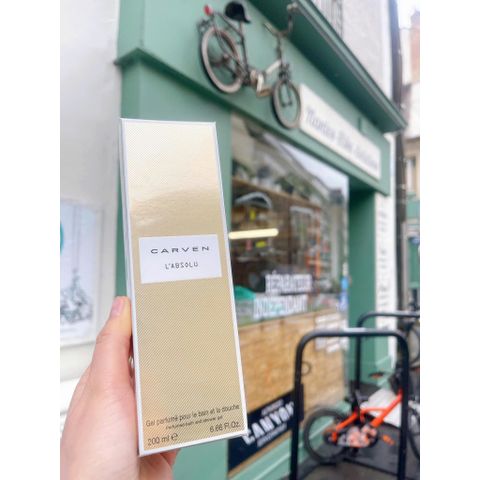 Sữa Tắm Nước Hoa Carven L'Absolu 200ml - Sang Trọng Chính Hãng Pháp, Dưỡng Ẩm Da, Hương Thơm Lưu Lại Suốt Ngày