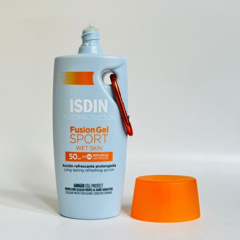 Kem Chống Nắng Toàn Thân Isdin Fusion Gel Sport SPF 50 - Gel Chống Nắng Siêu Nhẹ, Chống Nước, Thích Hợp Cho Vận Động Ngoài Trời - 100ml
