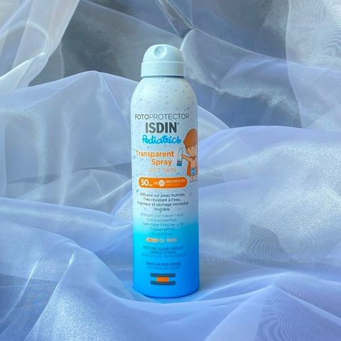 Xịt chống nắng trẻ em ISDIN Pediatrics Wet Skin SPF50 250ml