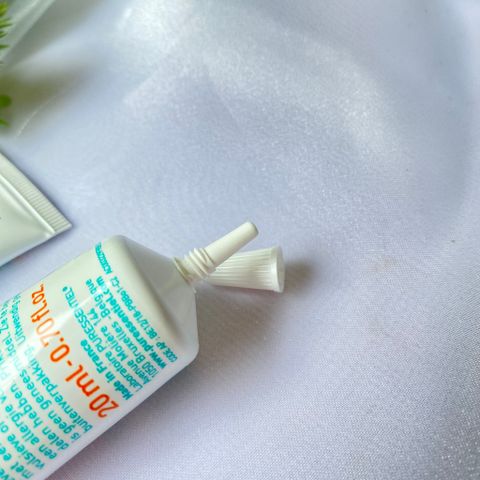 Gel làm dịu nốt muỗi đốt Puressentiel - Giảm ngứa, sưng tấy, phục hồi làn da an toàn với 33 tinh dầu thiên nhiên