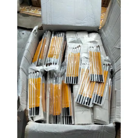 100 vỉ bút lông sói đầu bằng cán vàng, lông dê đầu bằng cán trắng (vỉ 6 chiếc) chuyên dùng vẽ keo dán lá vàng
